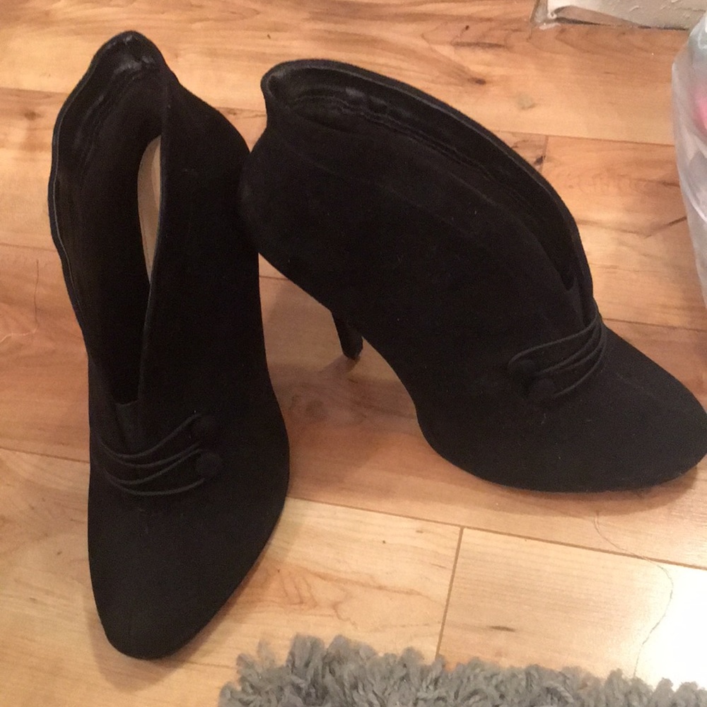 Black velvet high heeled booties